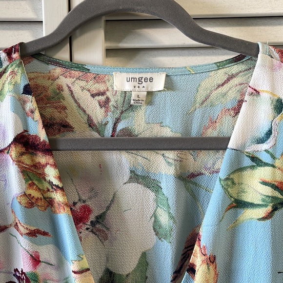 Cute summer, dressy romper - Picture 4 of 7